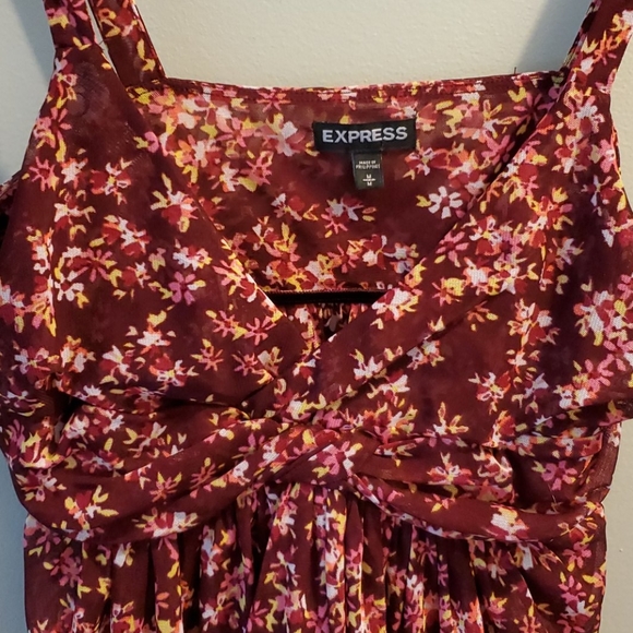 Express tank top - Picture 2 of 5